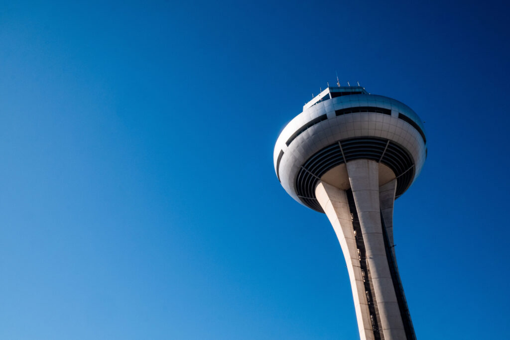 Amper Group, through its Defense and National Security Business Unit, is leading the PREDAIR R&D project, a strategic initiative framed within the Aerospace PERTE and funded by the CDTI. This project aims to integrate artificial intelligence, Big Data, and real-time monitoring to anticipate critical failures and guarantee maximum availability in critical communications for aeronautical IP networks (ATM). Designed in compliance with international standards such as EUROCAE, PREDAIR not only strengthens technological sovereignty and resilience in air navigation but also paves the way for future dual-use applications in other strategic sectors.