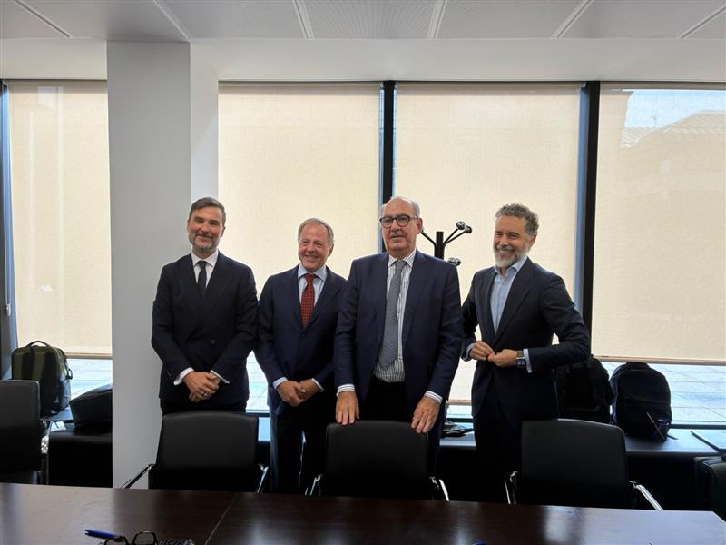 Amper has finalized the acquisition of Teltronic, reinforcing its standing as a premier Spanish industrial and technology group in Defense and National Security. The transaction was executed through Amper Comunicaciones Críticas y Tácticas (Amper CCT), supported by a €50 million investment from COFIDES via the FIEX fund for a 32% stake. Additionally, Nazca has joined Amper's shareholder base with an approximate 7.75% stake, driving a long-term industrial project that boosts Spain's and Europe's strategic autonomy.